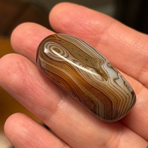 2 x tumbled polished natural banded agate sardonyx stones - Picture 4 of 7